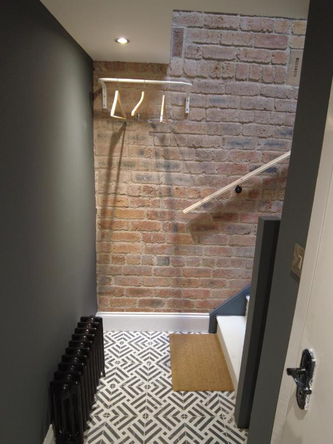 The Bards Loft, Large Studio Apartment Эр Экстерьер фото